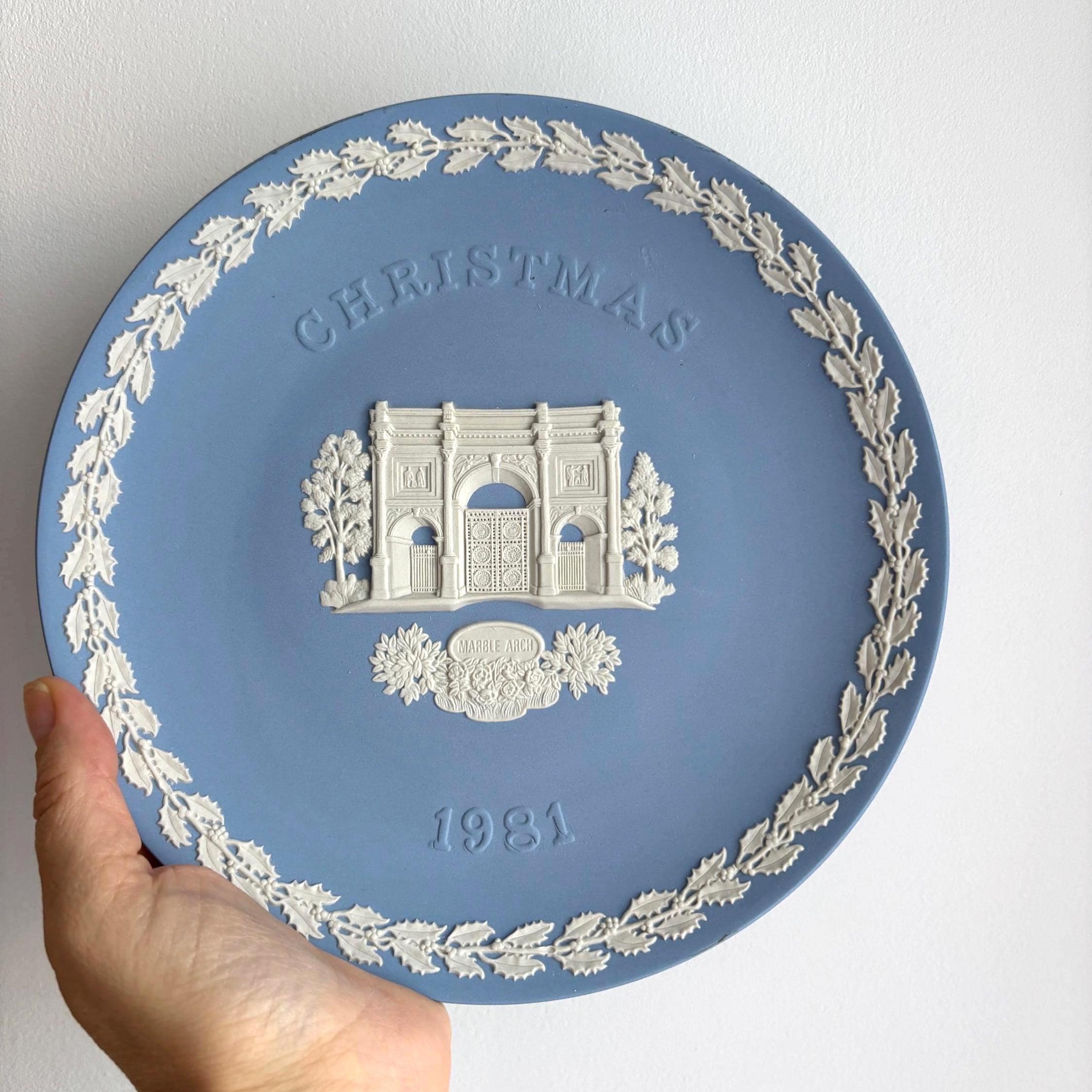 Vintage Wedgwood Christmas Plate 1981 | Blue Jasperware, Marble Arch